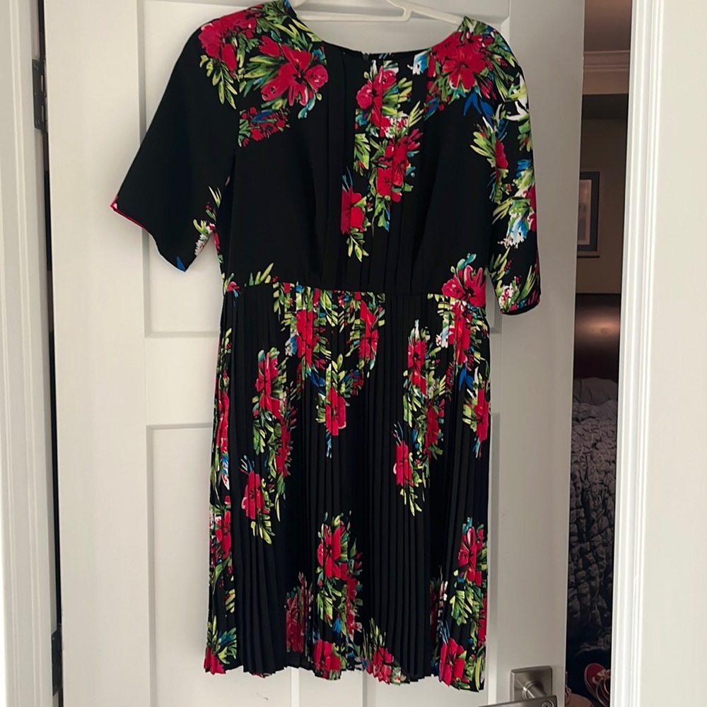 Floral midi dress pleated
